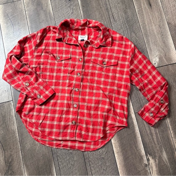 American Eagle Plaid Oversized Button Down - Picture 1 of 7